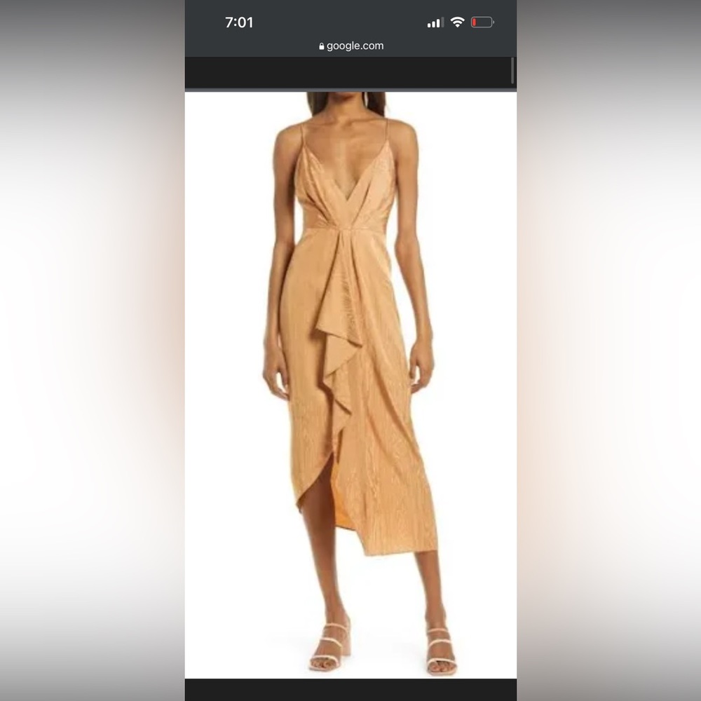 Nordstrom rack dress never worn, tags on! Would be great wedding guest dress